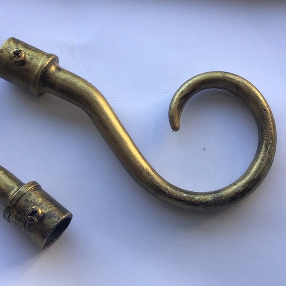 Rustic antique gold drape holder hooks - Picture 4 of 9